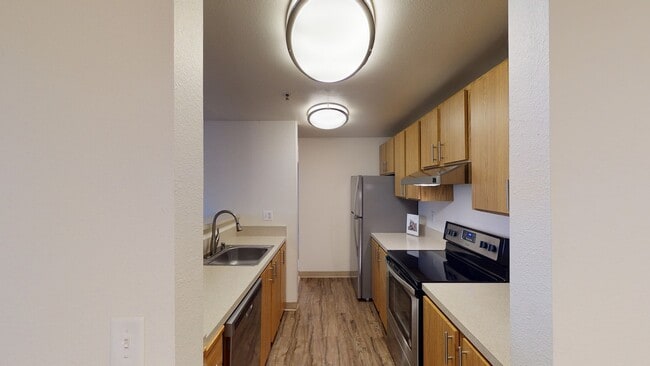 Interior Photo - Crown Pointe