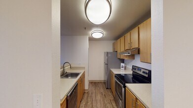Interior Photo - Crown Pointe