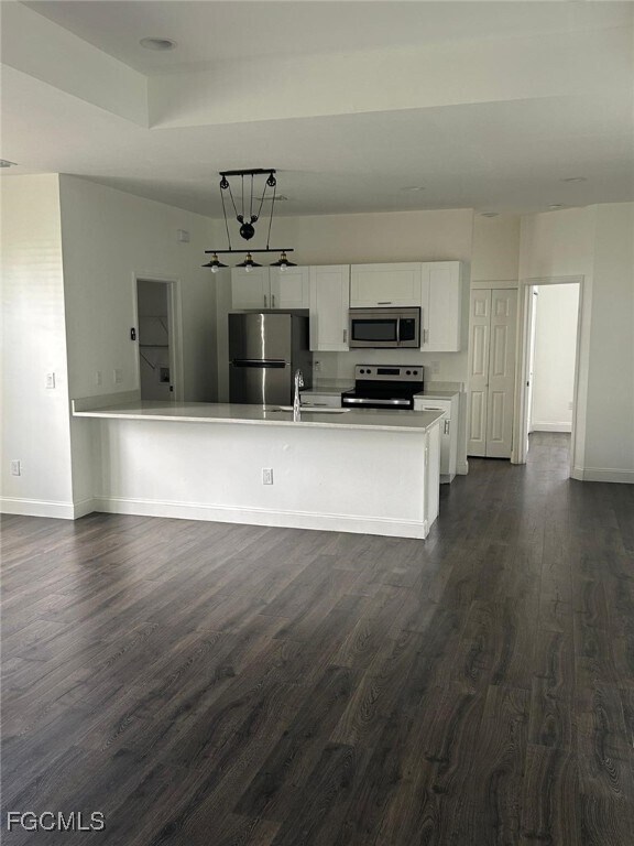 Building Photo - 1201 NE 18th Pl