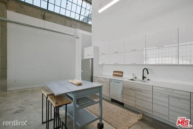 Foto del edificio - 1 br, 1 bath Condo - 691 Mill St Apt 408