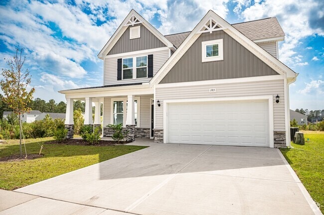 Building Photo - Carolina Crossing