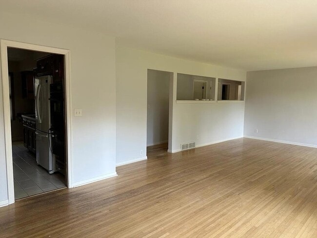 Foto del edificio - 5528 Merritt Cir