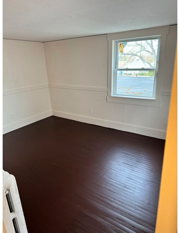 Building Photo - 215 Main St