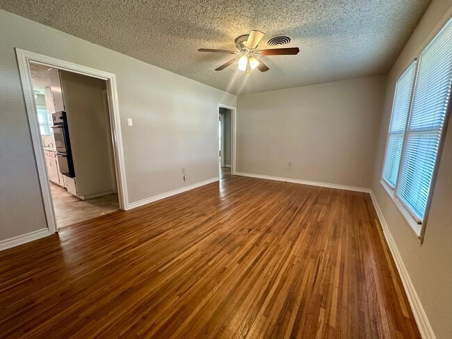 Building Photo - 2612 Alice Ave