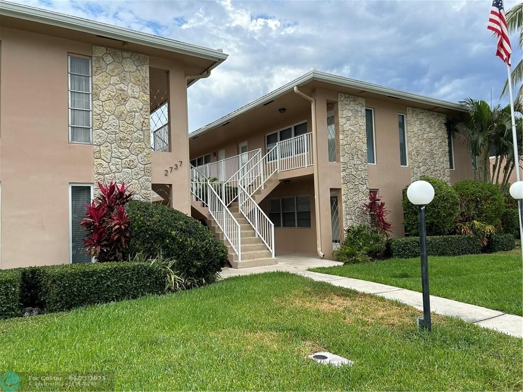 2737 NE 28th St Unit 1W, Lighthouse Point, FL 33064 Condo for Rent in