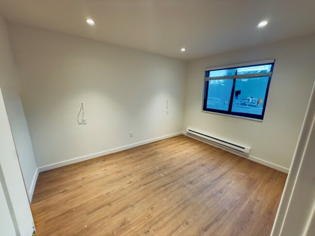 Building Photo - 2025 Canyons Resort Dr