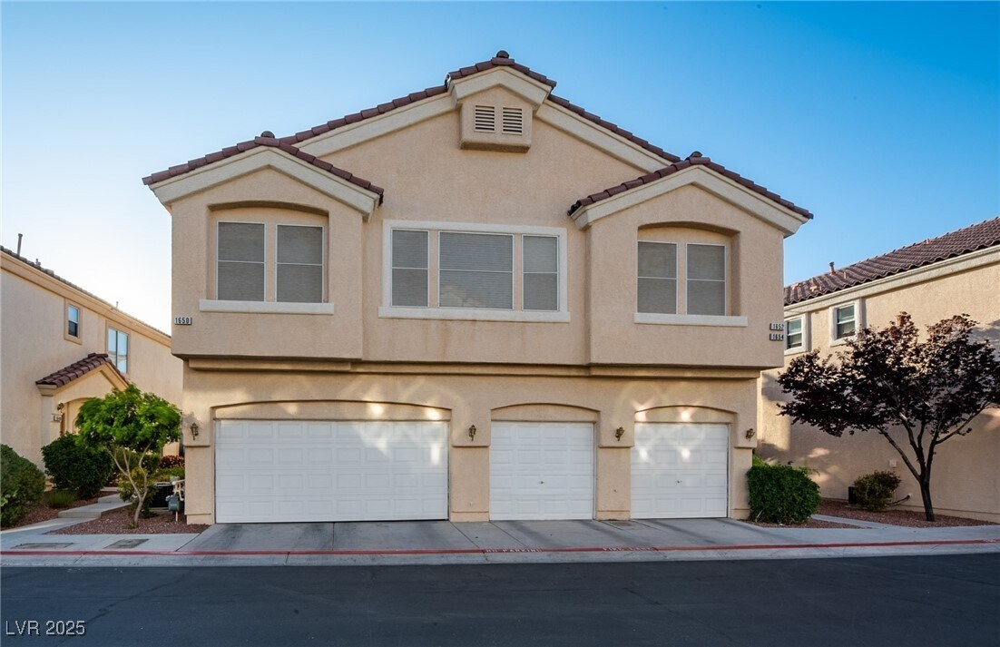 Foto principal - 1650 Lefty Garcia Way