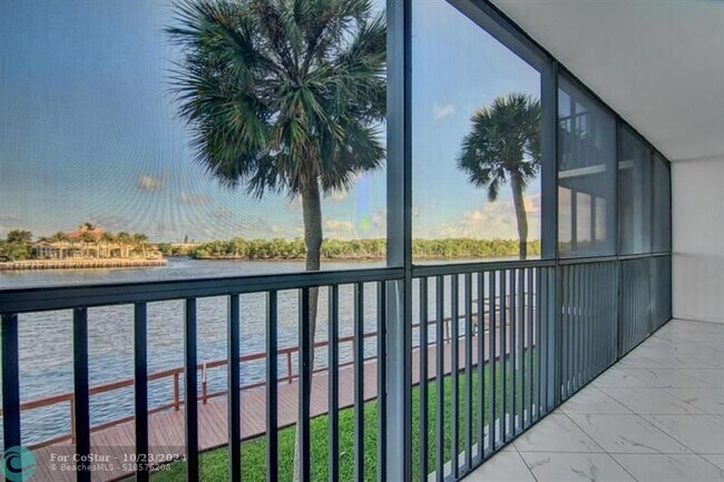 Foto del edificio - 710 NE 7th St