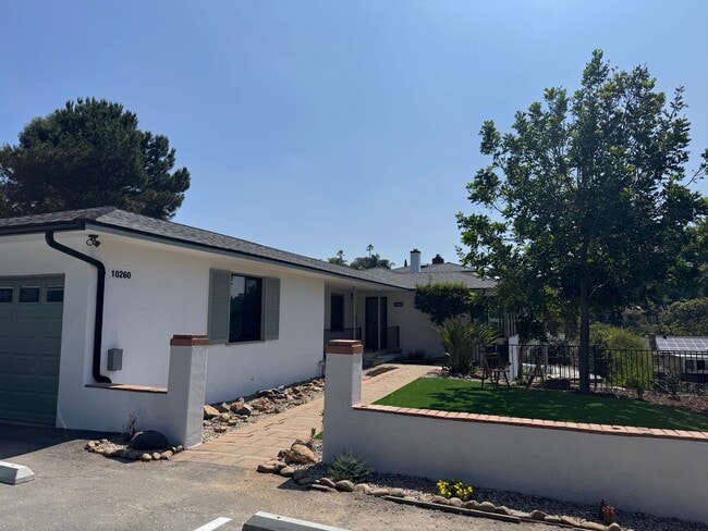 Building Photo - *******Classic Mt. Helix Ranch Style Home*...
