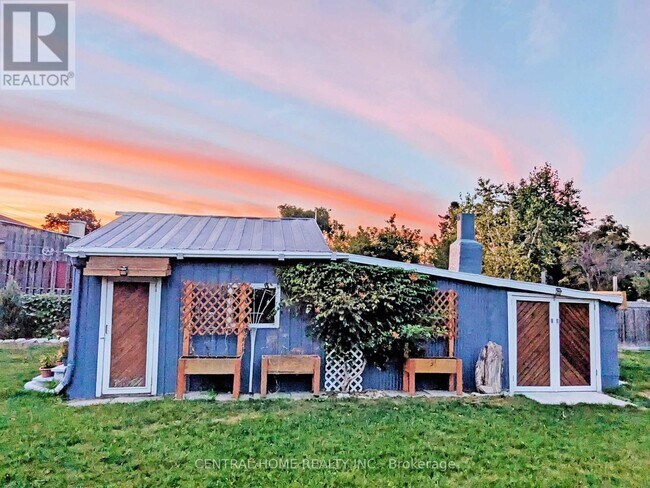 Building Photo - 333 Walker Ave