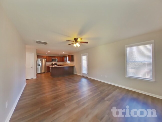 Building Photo - 634 Ridgeville Crossing Dr