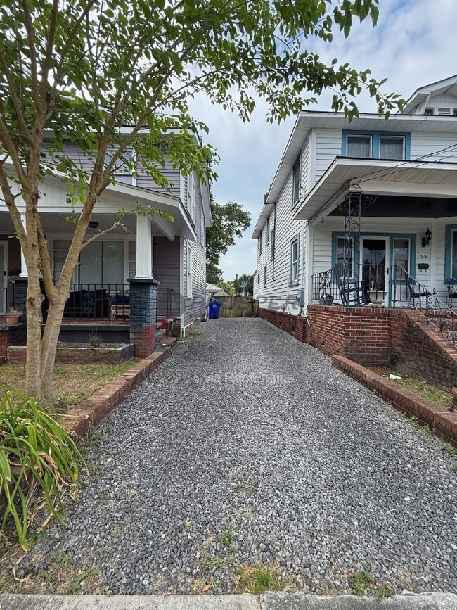 Building Photo - 53 Cypress St
