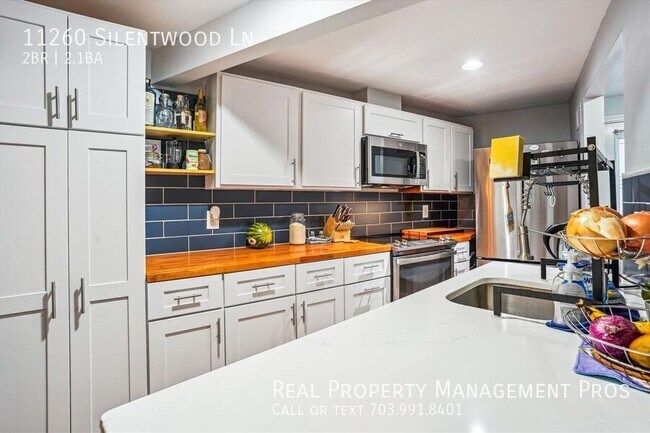 Foto del edificio - 11260 Silentwood Ln