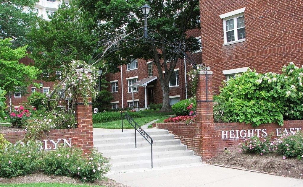 Courtyard - 1300 N Meade St