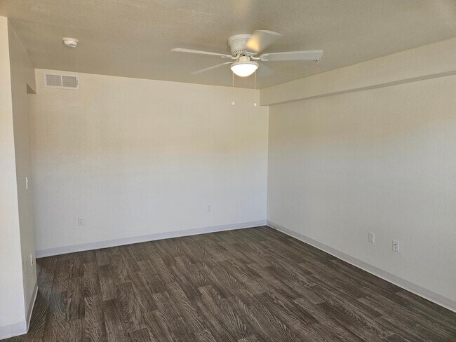 Foto del edificio - 1241 E Cinnabar Ave