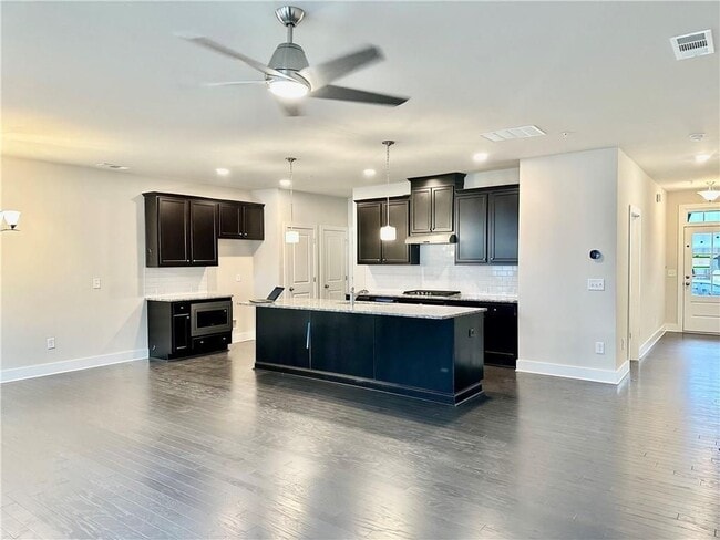 Building Photo - 1225 Waldon Xing