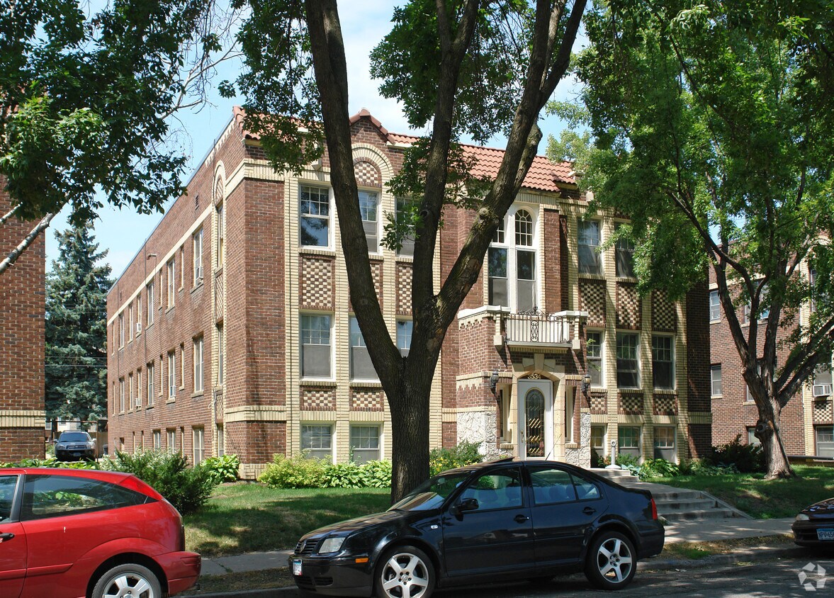 Foto del edificio - 3534-3538 Grand Ave S