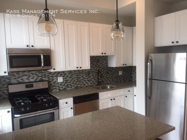Foto principal - 611 W Oakdale Ave