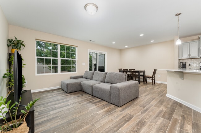 Building Photo - 3831 Copperfield Ct