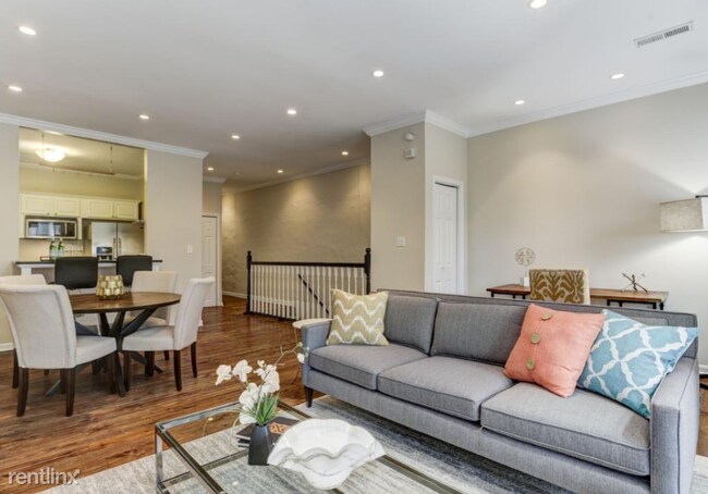 Foto del edificio - 2 br, 2 bath Condo - 822 7th st NE 2 Unit 2