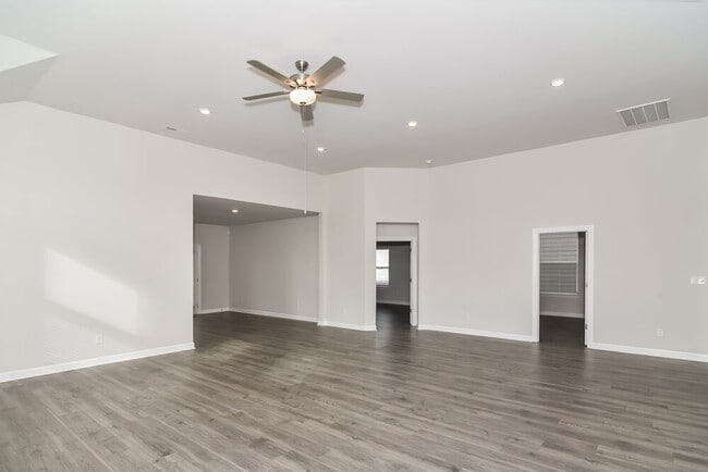 Building Photo - 2420 Nabali Wy