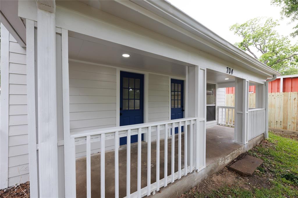 Foto principal - 704 W Willis St