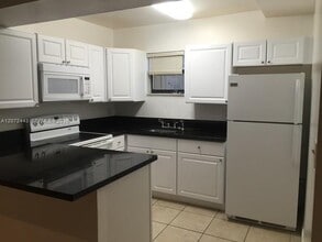 Building Photo - 8290 Lake Dr