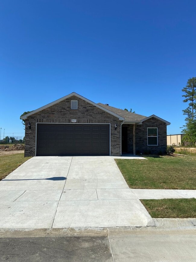 Building Photo - Pre-Leasing Now! Charming 3-Bedroom, 2-Bath Home in White Oak Crossing – Coming Soon!