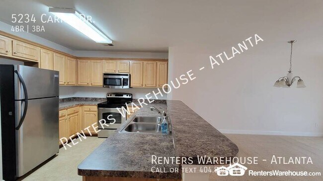 Building Photo - Spacious 4 Bedroom Townhome in Morrow