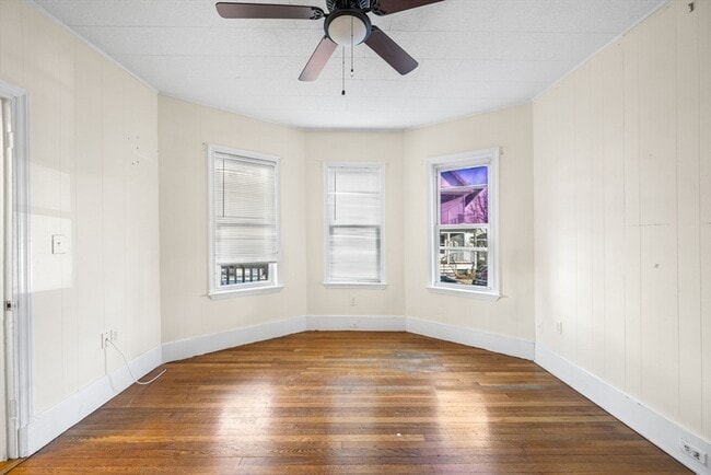 Foto del edificio - 12 Porter St