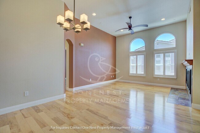 Foto del edificio - Lincoln Crossing Condo | 2 bedroom 2 bathroom