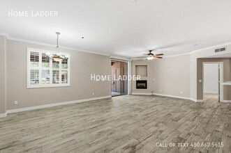 Building Photo - 955 E Knox Rd