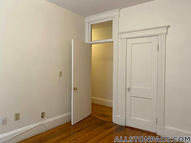 Foto del edificio - 1254 Commonwealth Ave