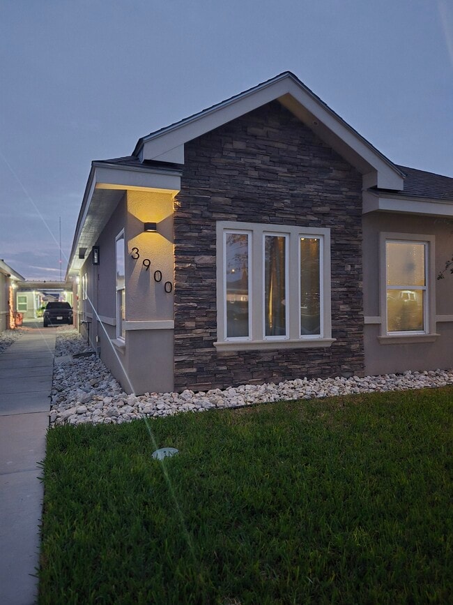 Building Photo - 3900 Whitewing Ave