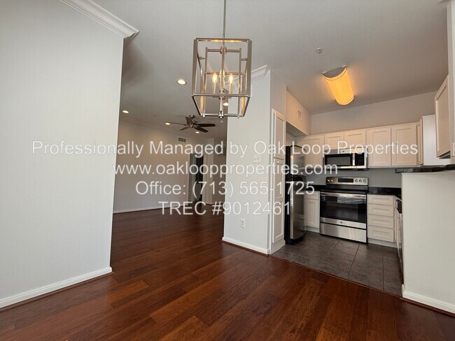 Building Photo - 3231 Allen Pkwy