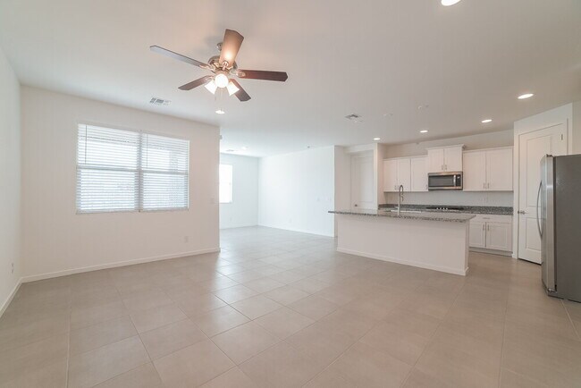 Foto del edificio - 5635 W Walatowa St