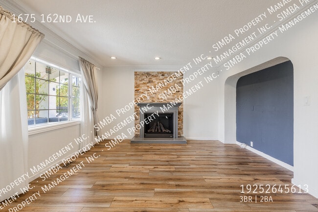 Foto del edificio - 1675 162nd Ave