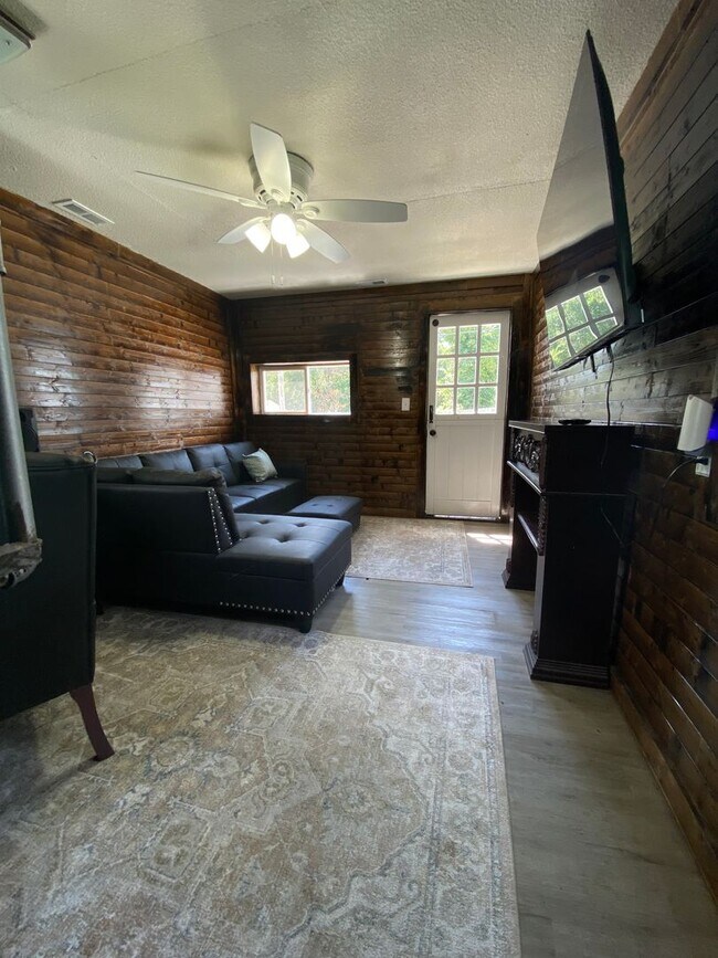 Foto del edificio - Single Family Home in Downtown Branson
