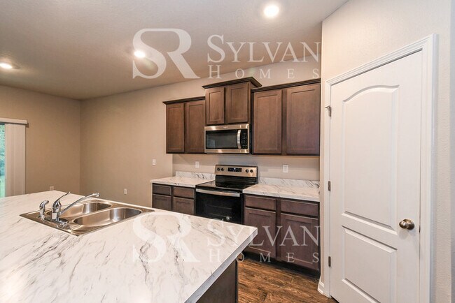 Foto del edificio - Beautiful 4BR 2.5BA Home