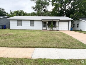 Building Photo - 413 Freestone Dr