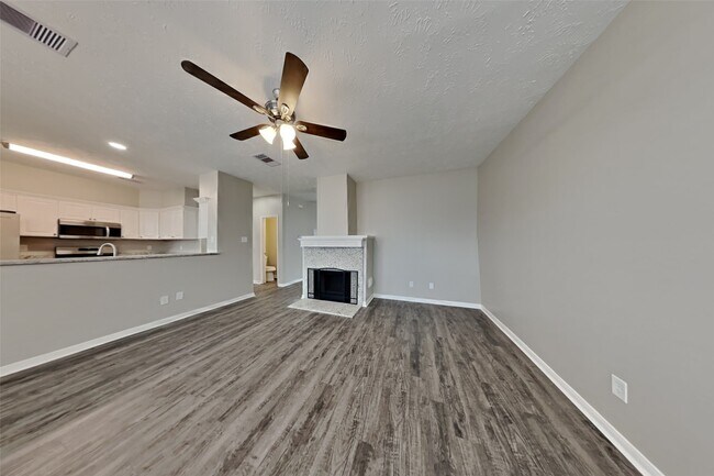 Foto del edificio - 16935 Valley Palms Dr