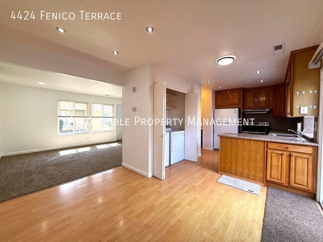 Foto del edificio - 4424 Fenico Terrace
