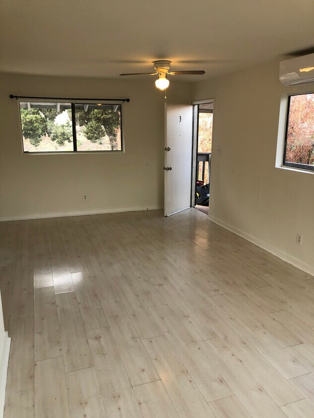 Foto principal - 1198 Mentone Ave