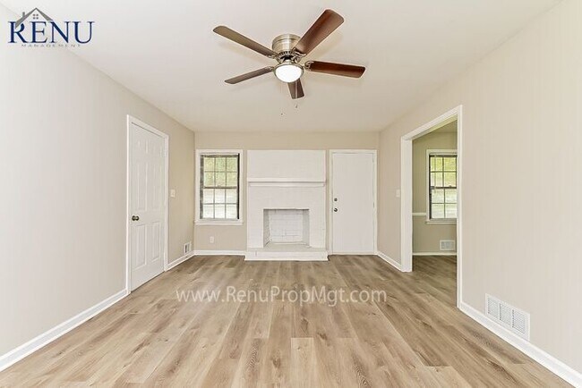 Foto del edificio - Now Available! 3 bed 2 bath!