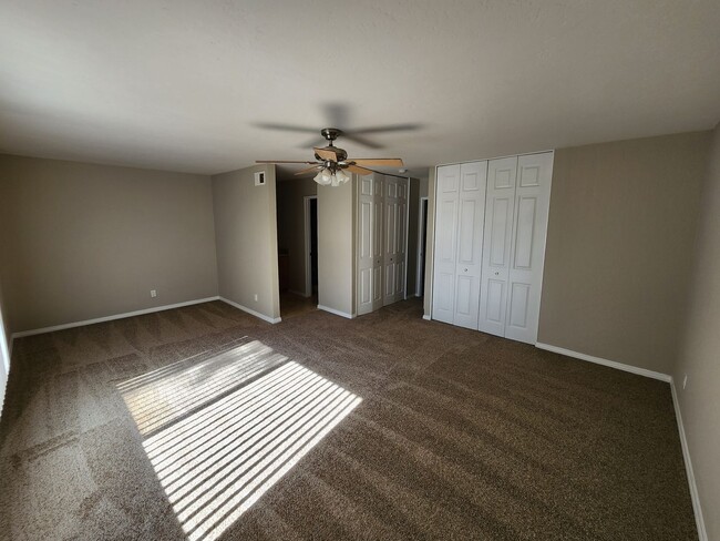 Foto del edificio - Timberlane Community Townhome with 3BR - L...