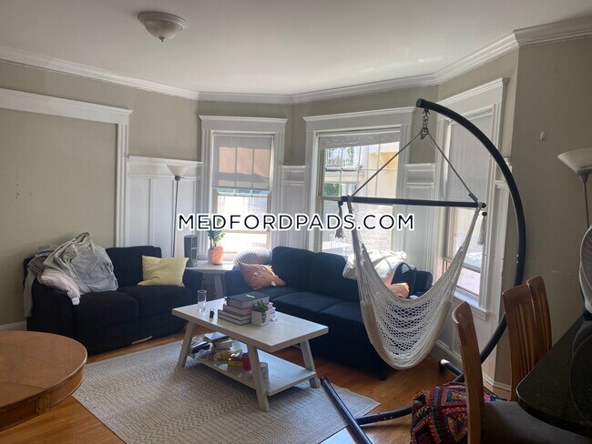 Foto del edificio - 69 Hillsdale Rd