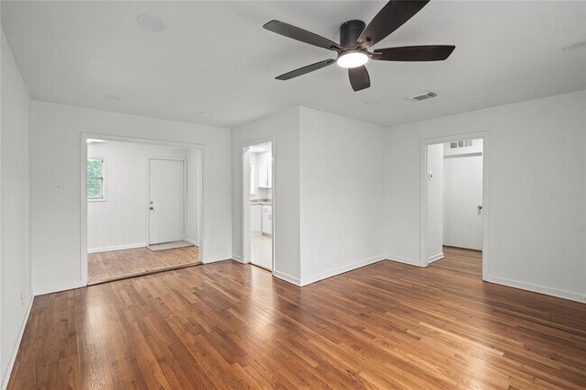 Foto del edificio - 5023 Hull St