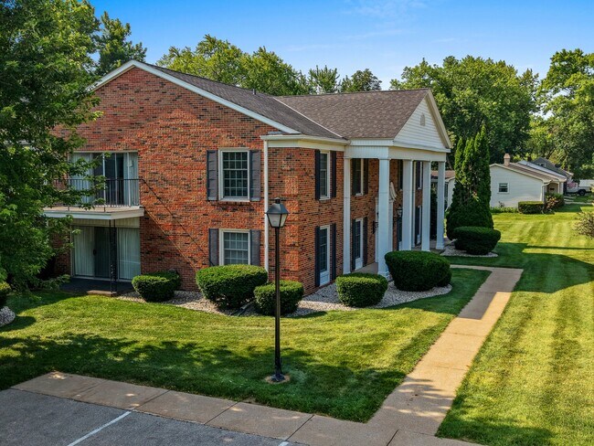 Foto del edificio - Old Orchard Luxury Apartment Homes