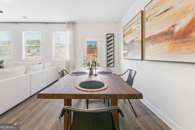 Foto del edificio - 5531 Fetlock Wy