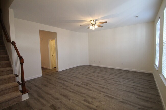 Foto del edificio - Exclusively offered by MUSE REALTY, LLC